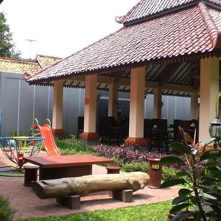 3C Familia Residence Yogyakarta Exterior foto