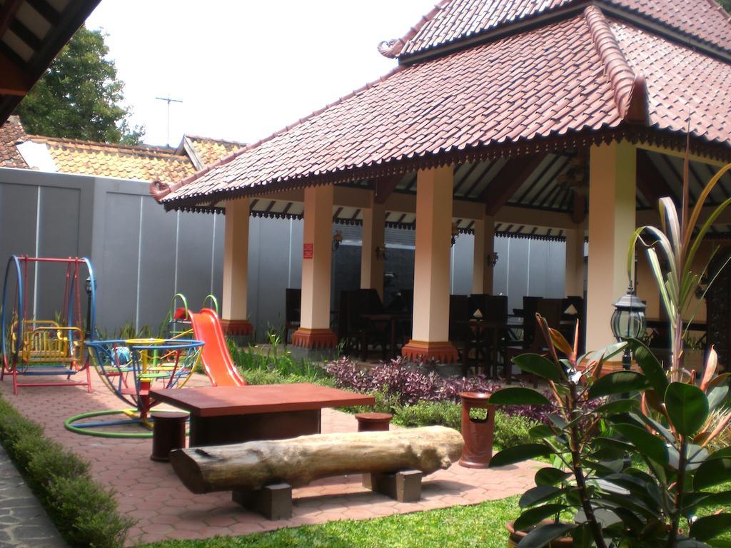 3C Familia Residence Yogyakarta Exterior foto